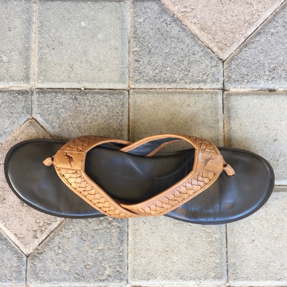 SOLD Tommy Bahama Leather Flip-Flops 11D - Picture 2 of 6